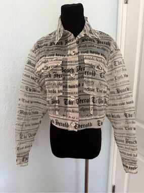 Printed Newspaper-Style Cropped Jacket in Beige and Black